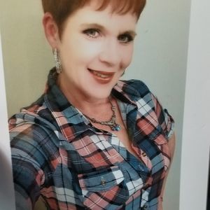 Meet your Posher, Tracie